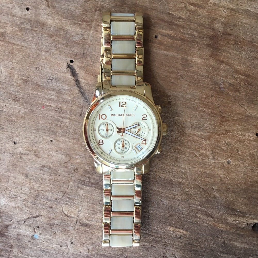 MICHAEL KORS TORTIOUS WATCH